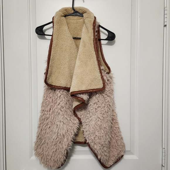 Simply Southern Collection Faux Sherpa Reversible Vest Size M - Picture 7 of 7